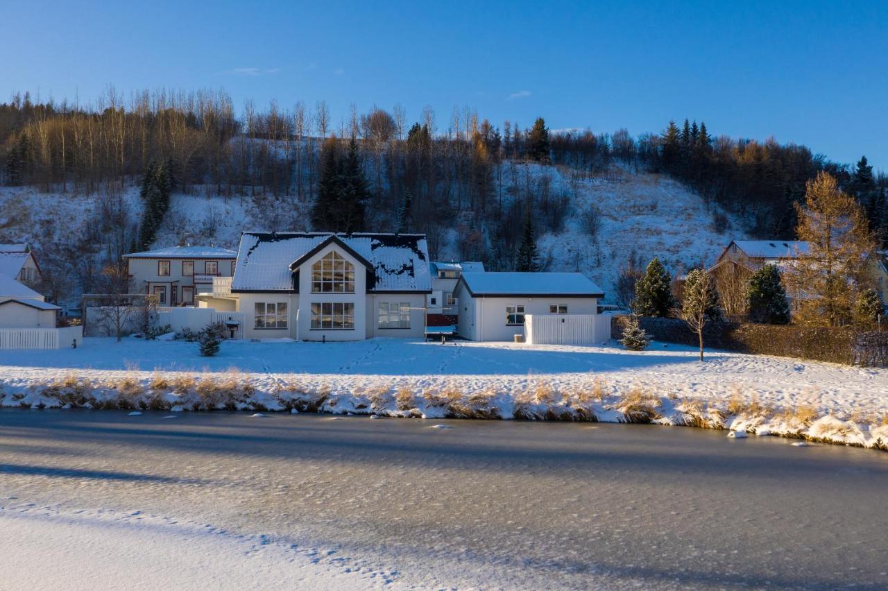 Old Town Modern Apartment Akureyri Extérieur photo